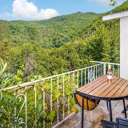 Апартаменты 1 Bedroom Cozy In